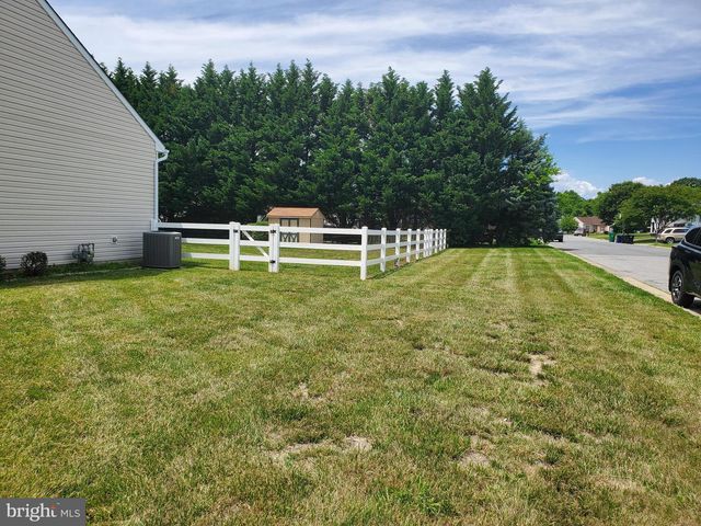 252 BERWICK LN, Dover, DE 19904
