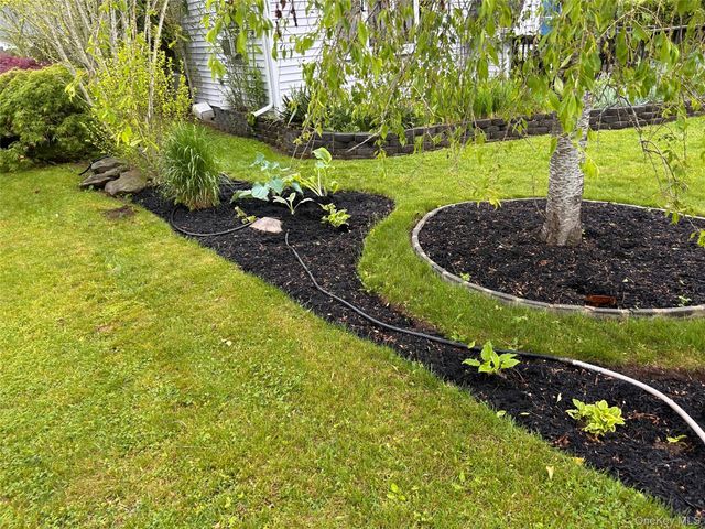 278 W Elm Road, Mastic Beach, NY 11951
