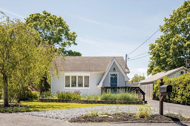 278 W Elm Road, Mastic Beach, NY 11951