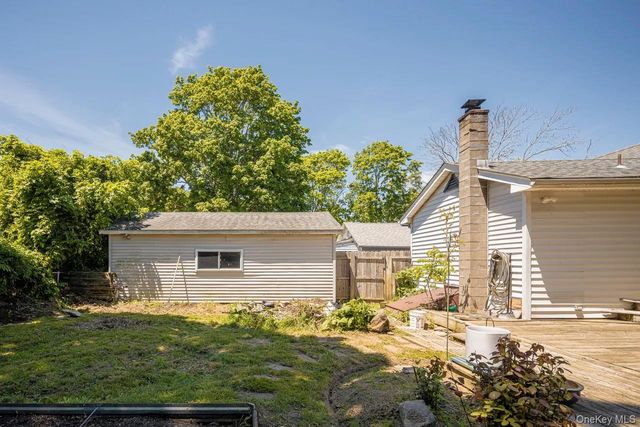 278 W Elm Road, Mastic Beach, NY 11951