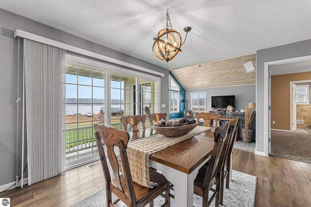 137 Brandy Drive, Cadillac, MI 49601