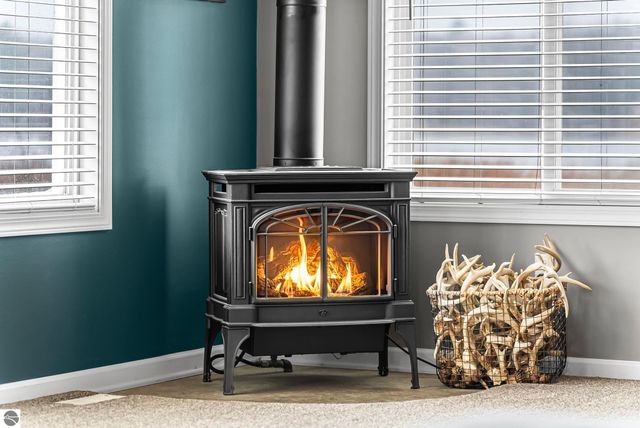 137 Brandy Drive, Cadillac, MI 49601