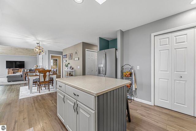 137 Brandy Drive, Cadillac, MI 49601