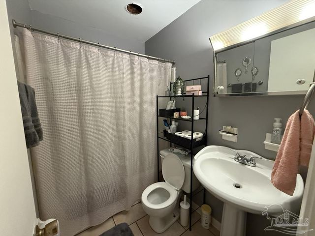 4881 La Ceiba Dr, Pensacola, FL 32526