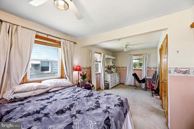 438 W BROWNING RD, Bellmawr, NJ 08031