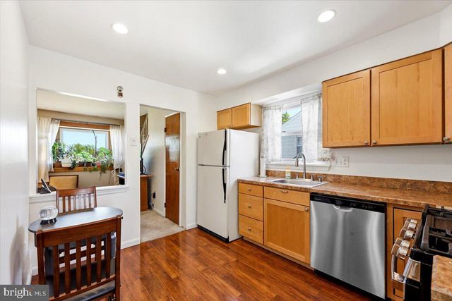 438 W BROWNING RD, Bellmawr, NJ 08031