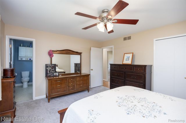 5150 Dayton Drive, Troy, MI 48085