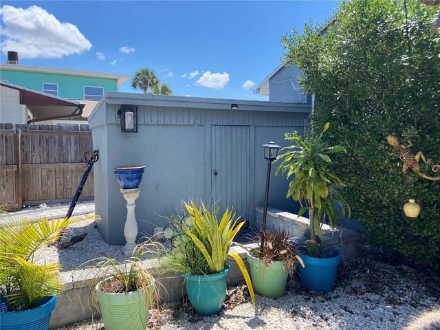 605 69TH 1, St Pete Beach, FL 33706