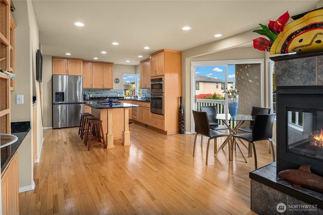 1320 N 38 Street, Renton, WA 98056