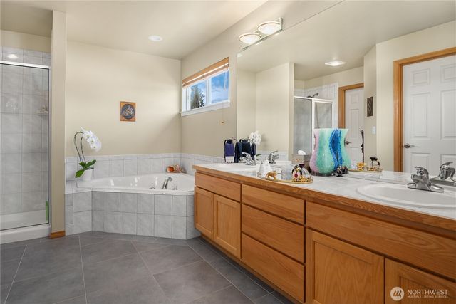 1320 N 38 Street, Renton, WA 98056