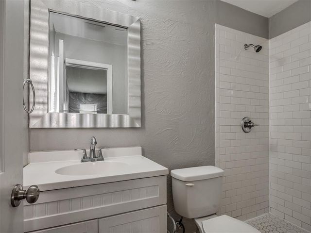 1132 SW 77th Place, Oklahoma City, OK 73139