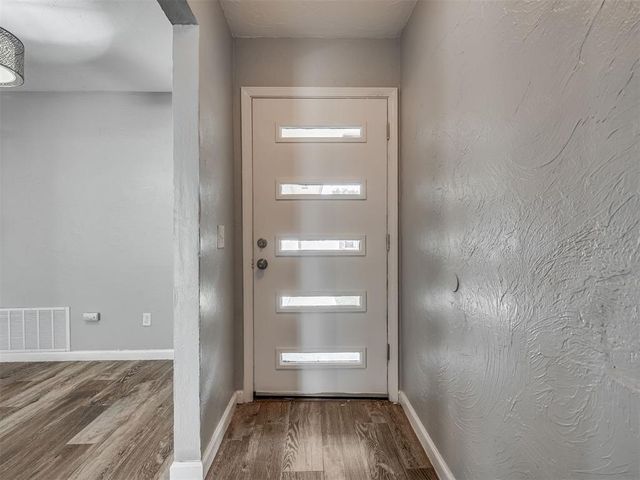 1132 SW 77th Place, Oklahoma City, OK 73139