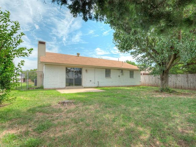 1132 SW 77th Place, Oklahoma City, OK 73139