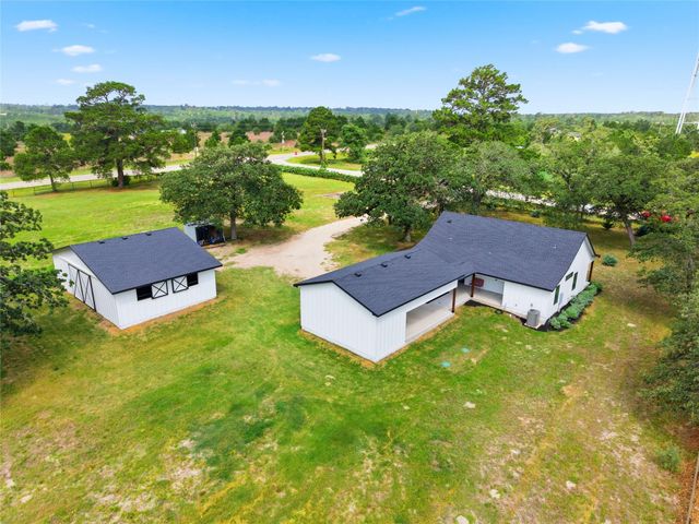 107 Longhorn DR, Bastrop, TX 78602
