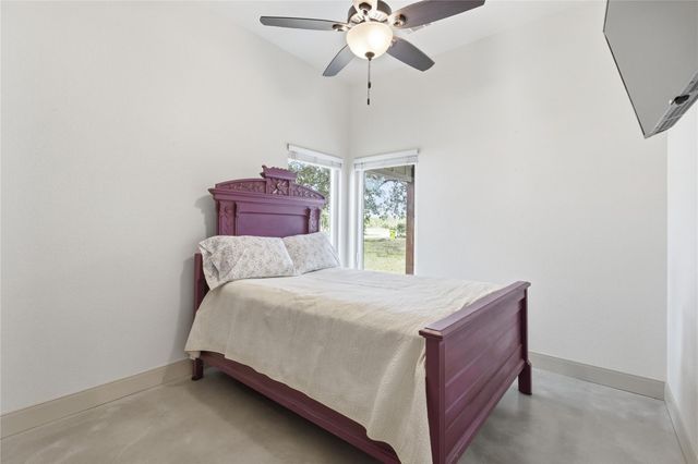 107 Longhorn DR, Bastrop, TX 78602