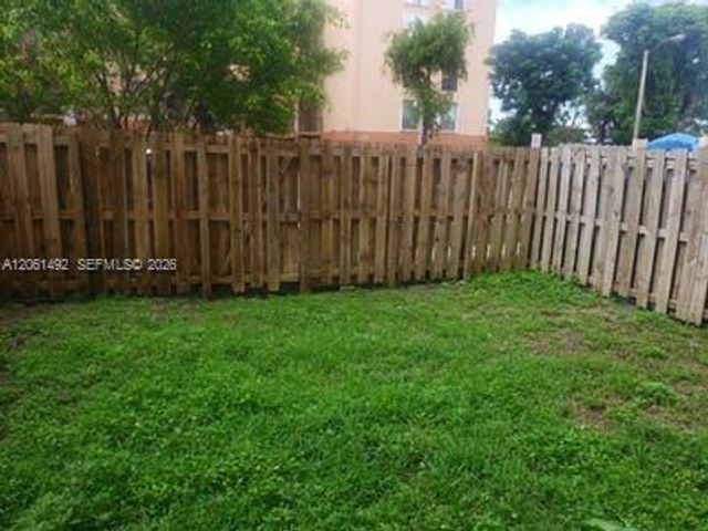 5625 W 20th Ave 113, Hialeah, FL 33012