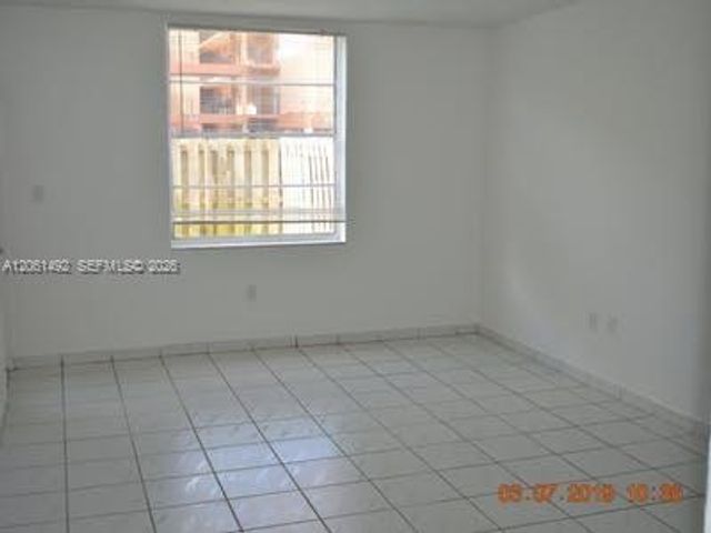 5625 W 20th Ave 113, Hialeah, FL 33012