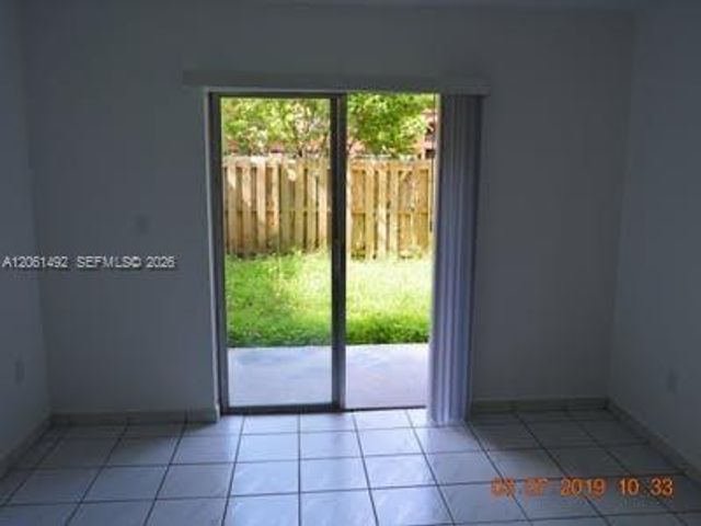 5625 W 20th Ave 113, Hialeah, FL 33012
