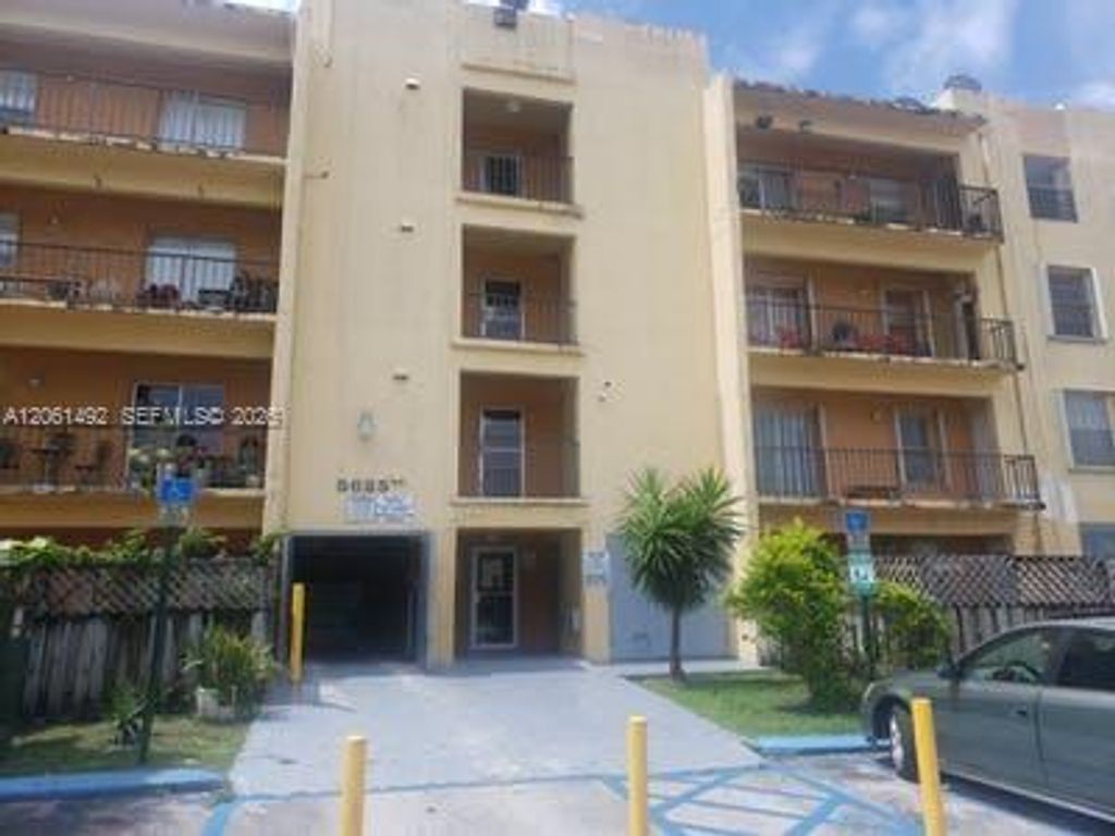 5625 W 20th Ave 113, Hialeah, FL 33012