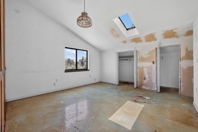 5049 Lake Forest Dr, Loomis, CA 95650