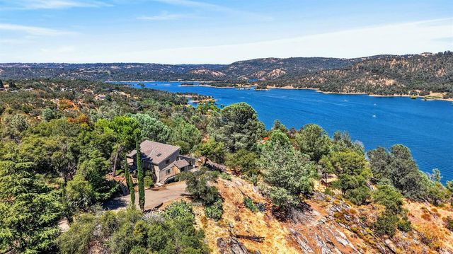 5049 Lake Forest Dr, Loomis, CA 95650