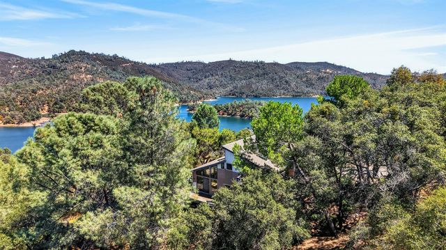 5049 Lake Forest Dr, Loomis, CA 95650