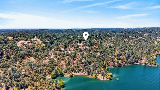 5049 Lake Forest Dr, Loomis, CA 95650