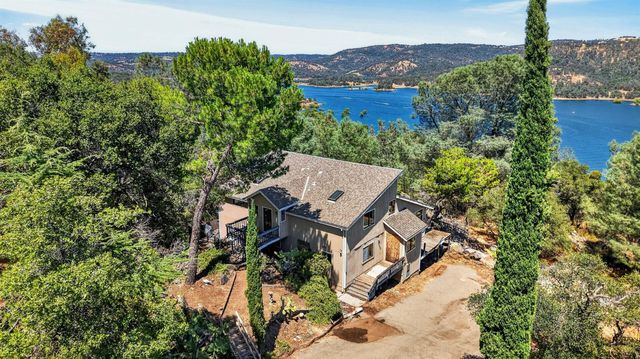 5049 Lake Forest Dr, Loomis, CA 95650