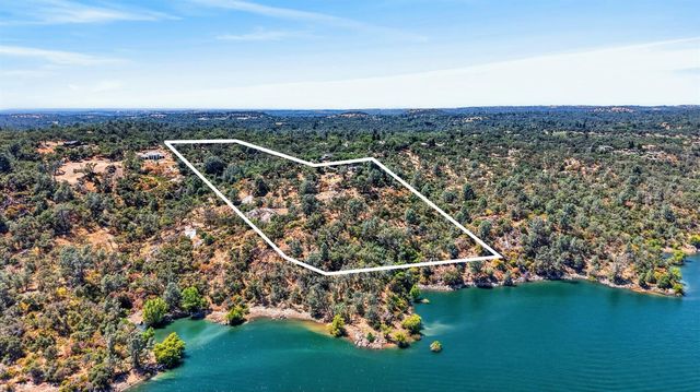 5049 Lake Forest Dr, Loomis, CA 95650