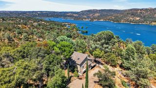 5049 Lake Forest Dr, Loomis, CA 95650