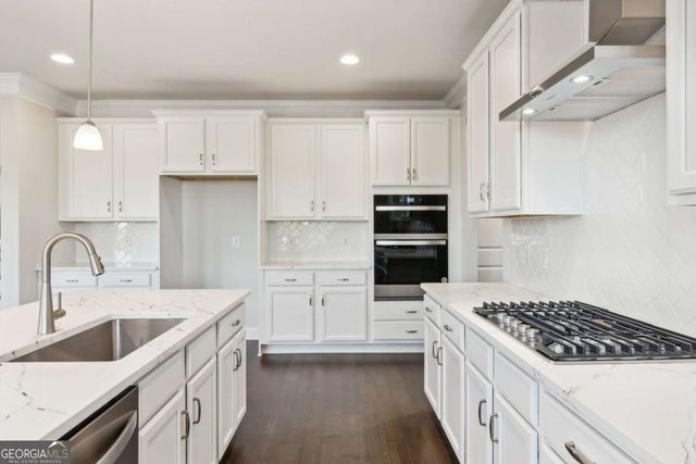 5558 Overview Drive, Flowery Branch, GA 30542