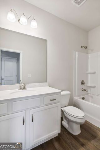 5558 Overview Drive, Flowery Branch, GA 30542