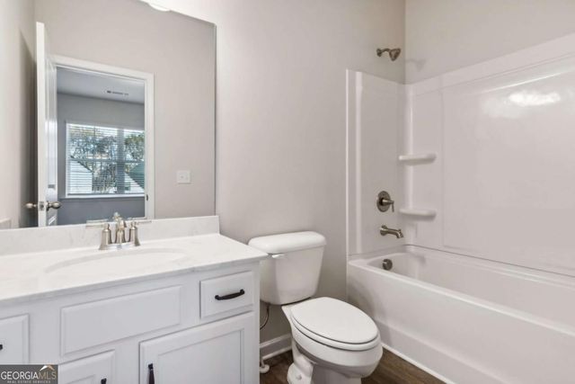 5558 Overview Drive, Flowery Branch, GA 30542