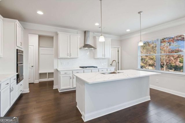 5558 Overview Drive, Flowery Branch, GA 30542