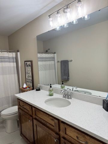 856 Bentwood Circle, Manning, SC 29102