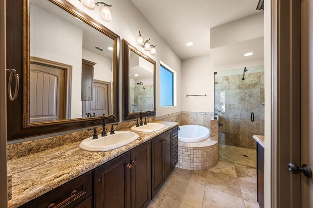 2928 Dry Hollow Drive, Kerrville, TX 78028