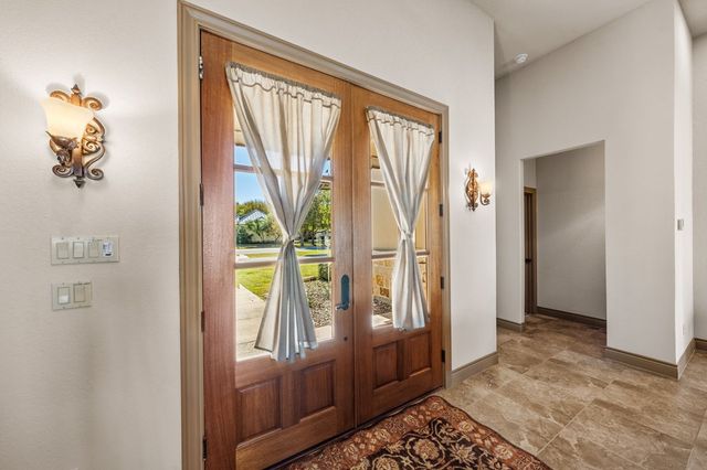 2928 Dry Hollow Drive, Kerrville, TX 78028