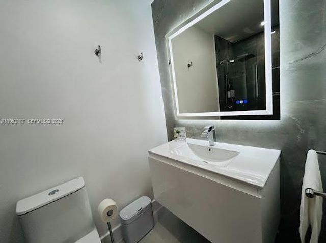 1851-1853 NW 22nd Place, Miami, FL 33125
