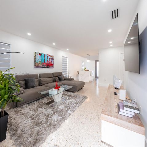 1851-1853 NW 22nd Place, Miami, FL 33125