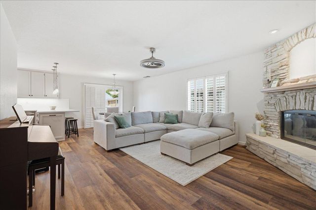 7801 Auburn Wind Ct, Citrus Heights, CA 95610