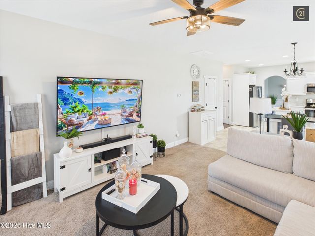 703 Kiwi Stone Circle, Jacksonville, NC 28546