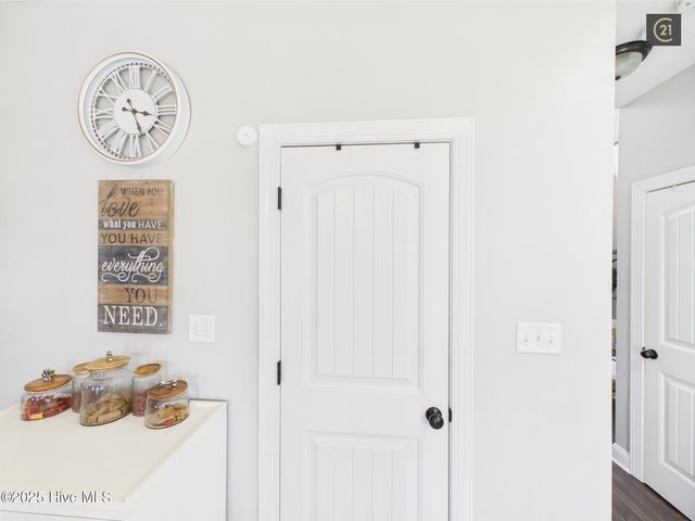 703 Kiwi Stone Circle, Jacksonville, NC 28546