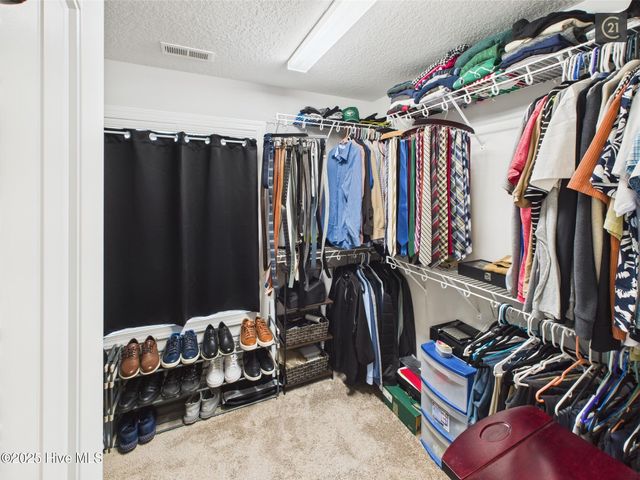 703 Kiwi Stone Circle, Jacksonville, NC 28546