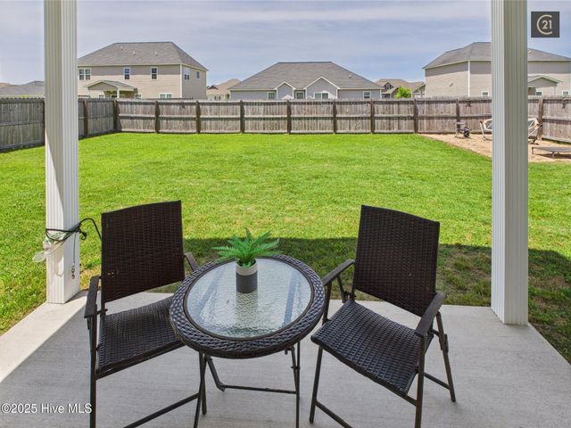 703 Kiwi Stone Circle, Jacksonville, NC 28546