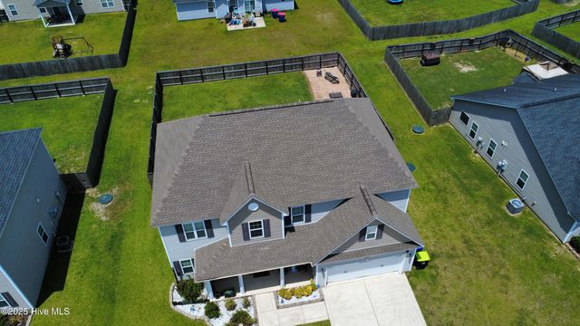 703 Kiwi Stone Circle, Jacksonville, NC 28546