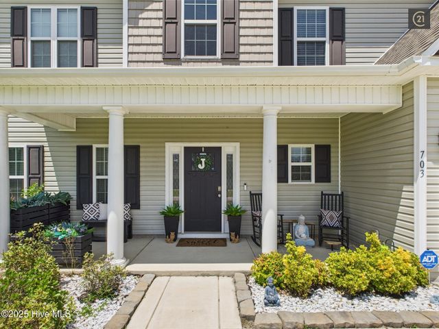 703 Kiwi Stone Circle, Jacksonville, NC 28546