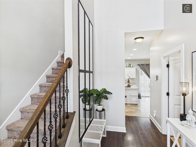 703 Kiwi Stone Circle, Jacksonville, NC 28546