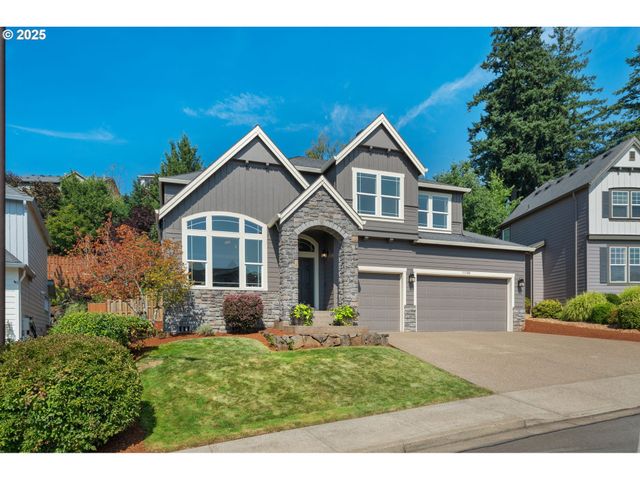 11185 Se LENORE St, Happy Valley, OR 97086