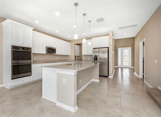 38132 COBBLE CREEK BOULEVARD, Zephyrhills, FL 33540