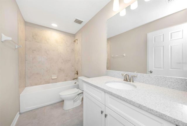 38132 COBBLE CREEK BOULEVARD, Zephyrhills, FL 33540